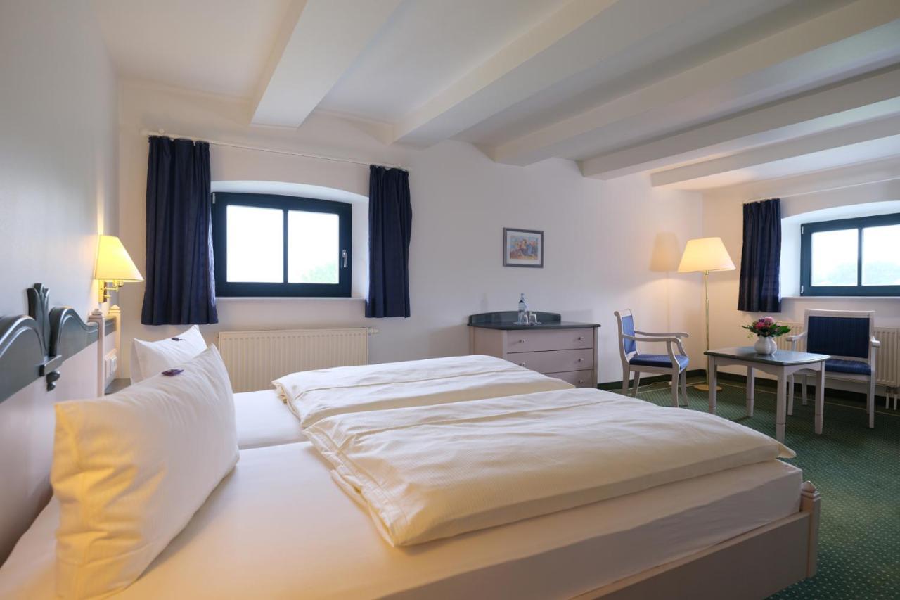 Gutshaus Redewisch Hotel & Restaurant 博尔滕哈根 外观 照片