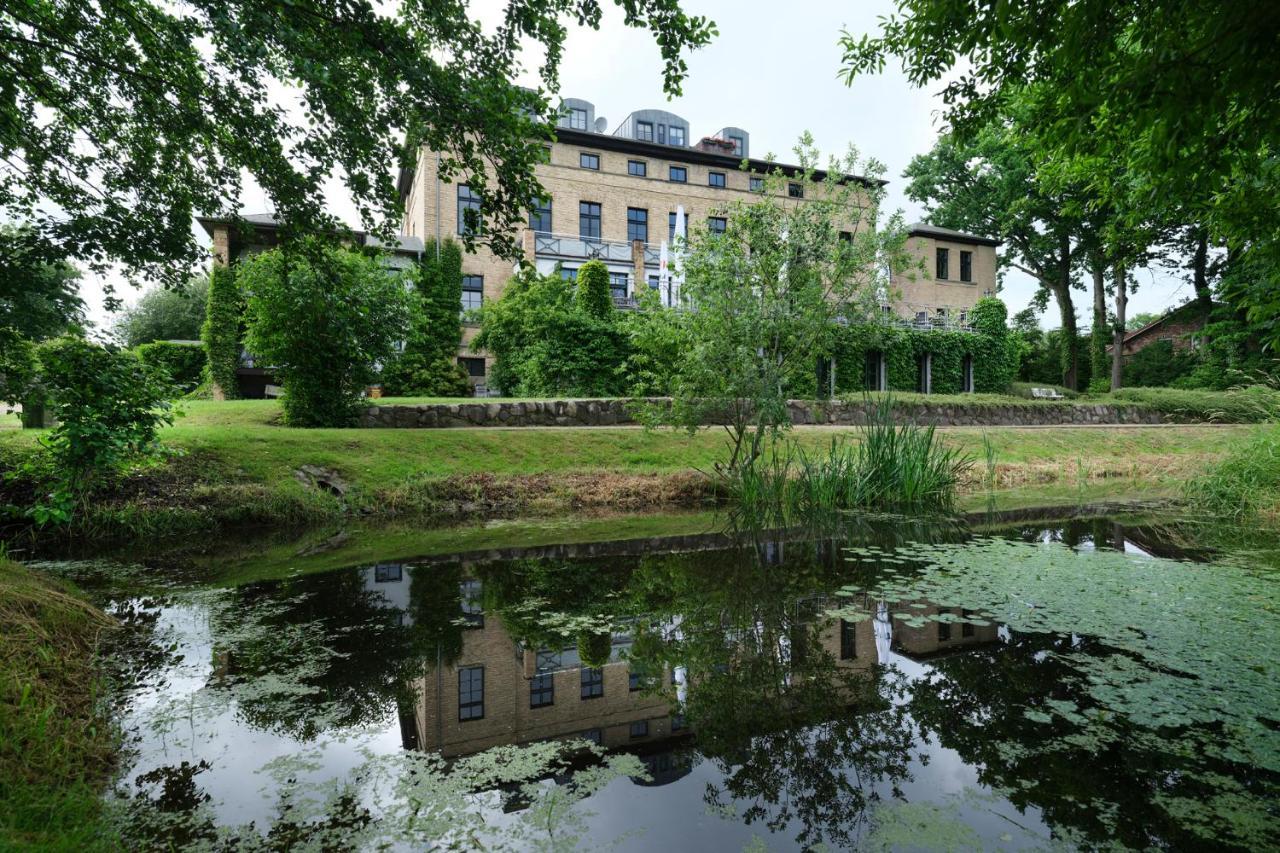 Gutshaus Redewisch Hotel & Restaurant 博尔滕哈根 外观 照片