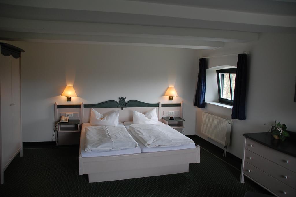 Gutshaus Redewisch Hotel & Restaurant 博尔滕哈根 外观 照片