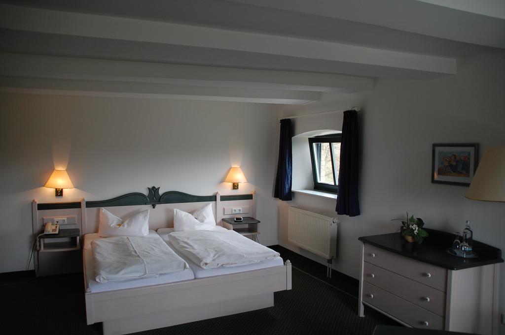 Gutshaus Redewisch Hotel & Restaurant 博尔滕哈根 外观 照片